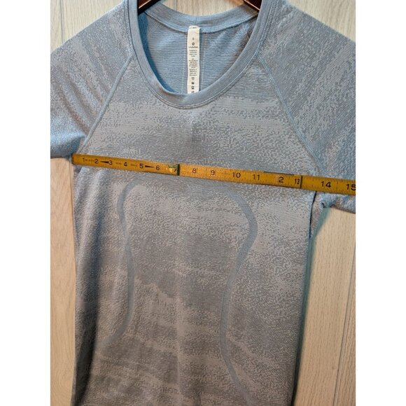 Lululemon Women's Size 6 Blue Swiftly Tech Short Sleeve Activewear T-Shirt - Picture 6 of 7